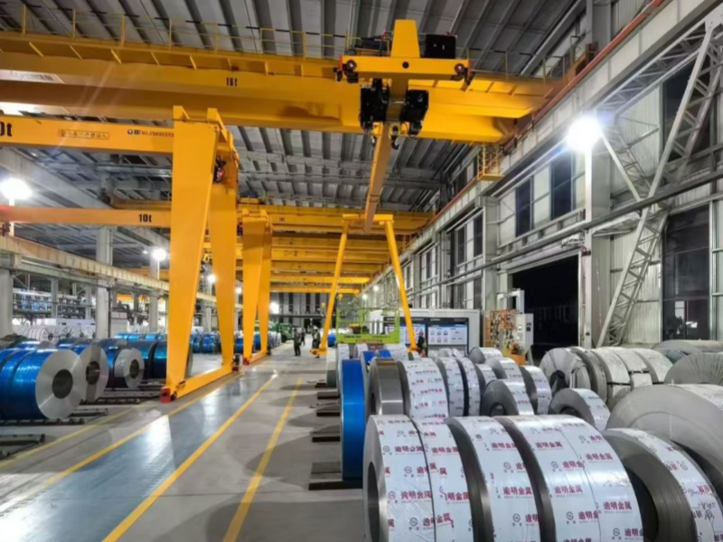 Combined Crane Systems for Lifting Steel Coils